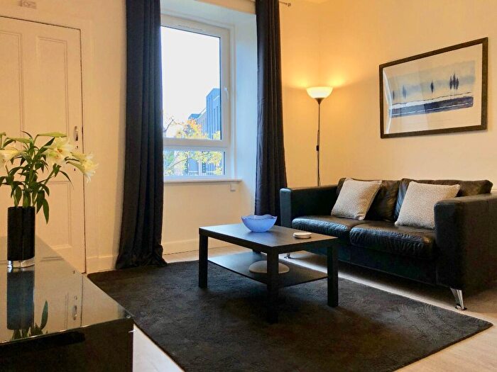 1 Bedroom Flat To Rent In Caledonian Crescent, Edinburgh, EH11