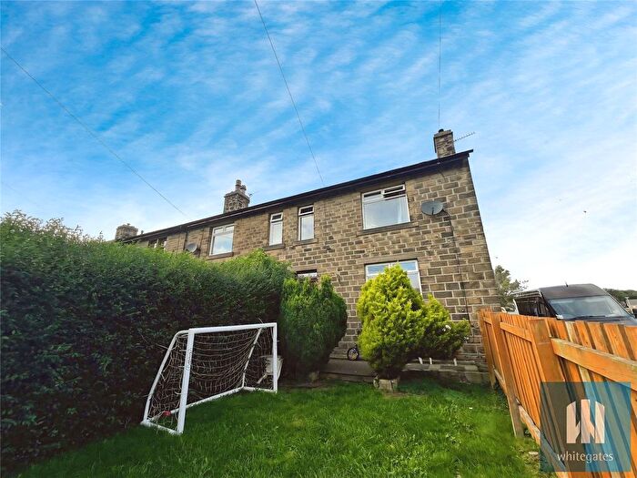 3 Bedroom End Of Terrace House For Sale In Broadlands, Meltham, HD9