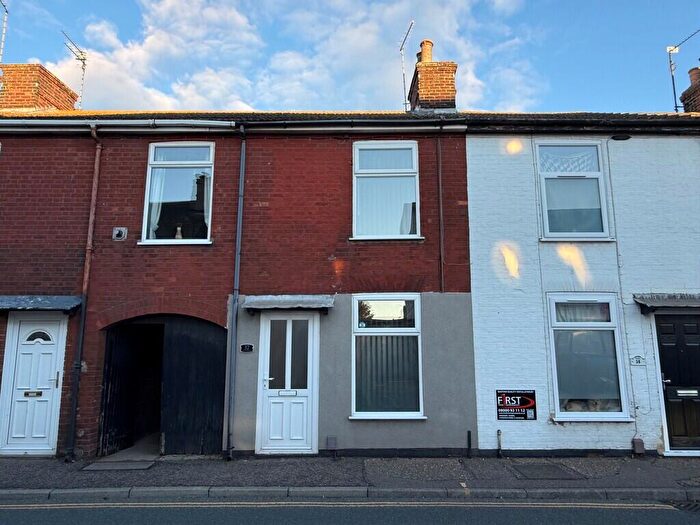 2 Bedroom Terraced House To Rent In High Street, Gorleston, NR31