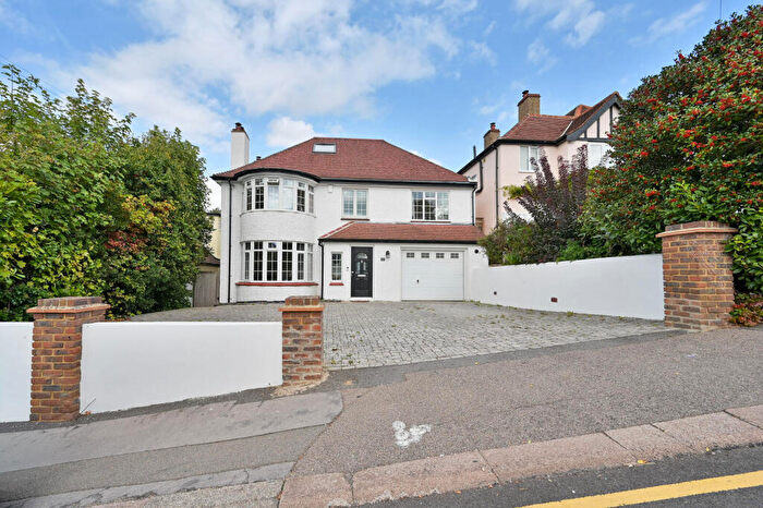 5 Bedroom Detached House For Sale In Hillfield Road, Hemel Hempstead, HP2