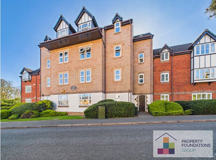 2 Bedroom Flat To Rent In Rembrandt Way, Ashdown House Rembrandt Way, RG1