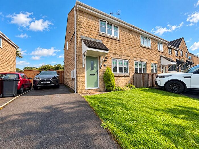 3 Bedroom Semi-Detached House For Sale In Crowden Drive, Hadfield, Glossop, SK13