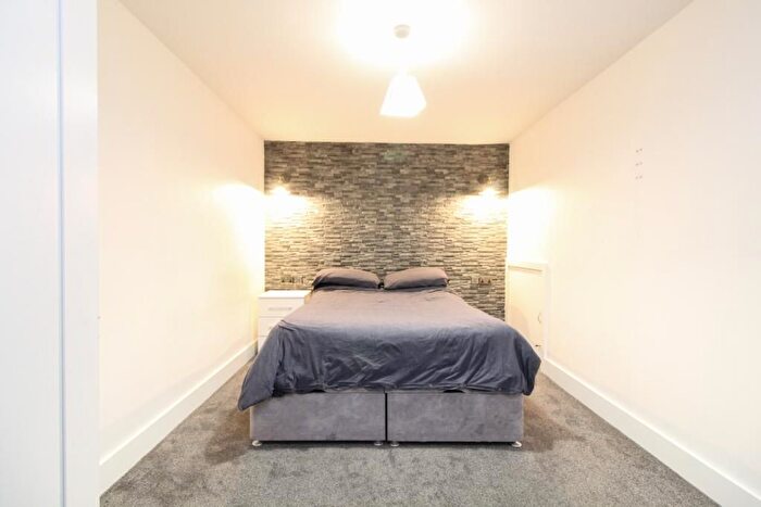1 Bedroom Flat To Rent In Claudeen Court, Simon Way, Southampton, SO18