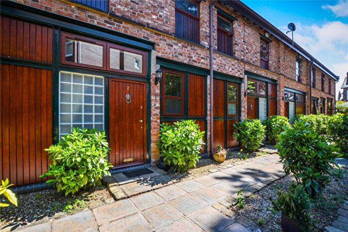 1 Bedroom Terraced House To Rent In The Stables, Roebuck Lane, Sale, M33