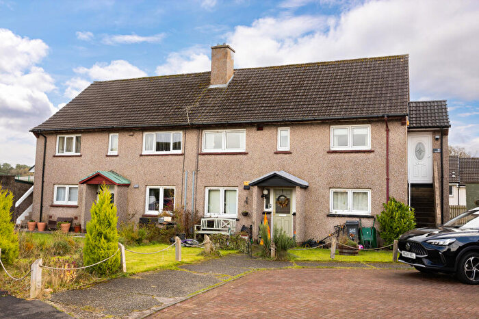 2 Bedroom Flat For Sale In Mains Avenue, Helensburgh, Argyll And Bute, G84