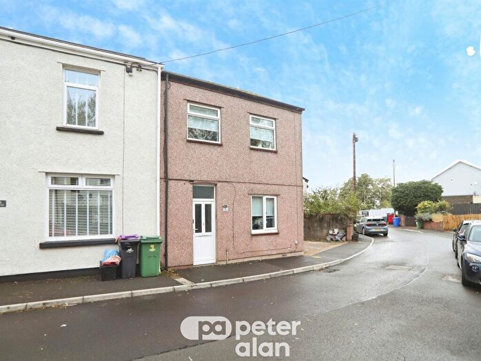 2 Bedroom End Of Terrace House For Sale In Brook Street, Pontrhydyrun, Cwmbran, NP44