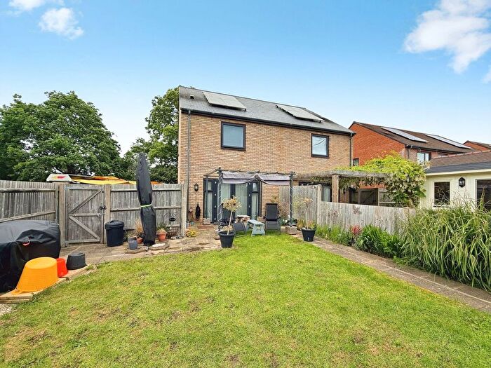 2 Bedroom Semi-Detached House For Sale In Chalkhill Meadow, Bishopstoke, SO50