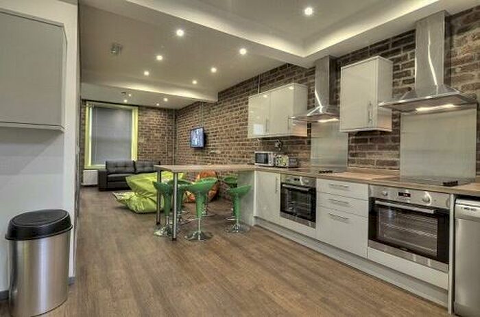 1 Bedroom Terraced House To Rent In Lister Street, Huddersfield, HD5