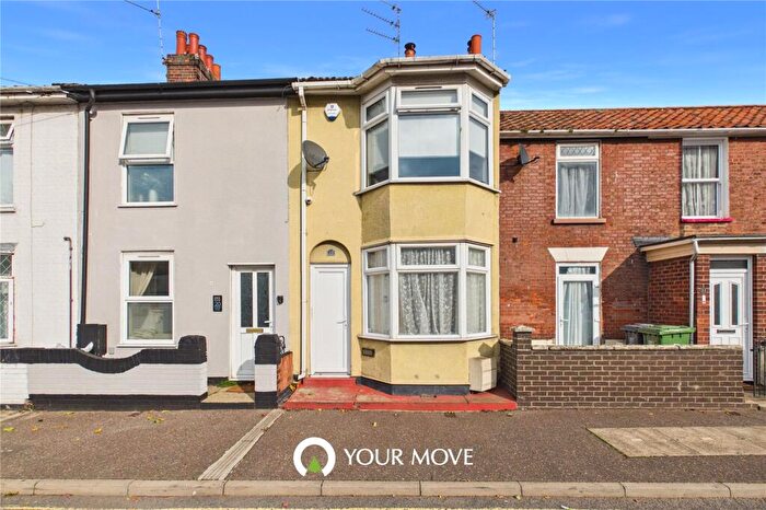 3 Bedroom Terraced House For Sale In Queens Road, Great Yarmouth, Norfolk, NR30