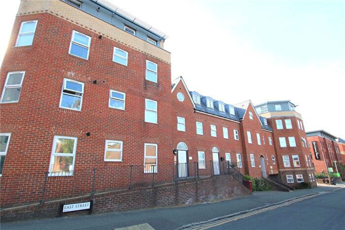 2 Bedroom Apartment For Sale In East View Place, East Street, Reading, Berkshire, RG1