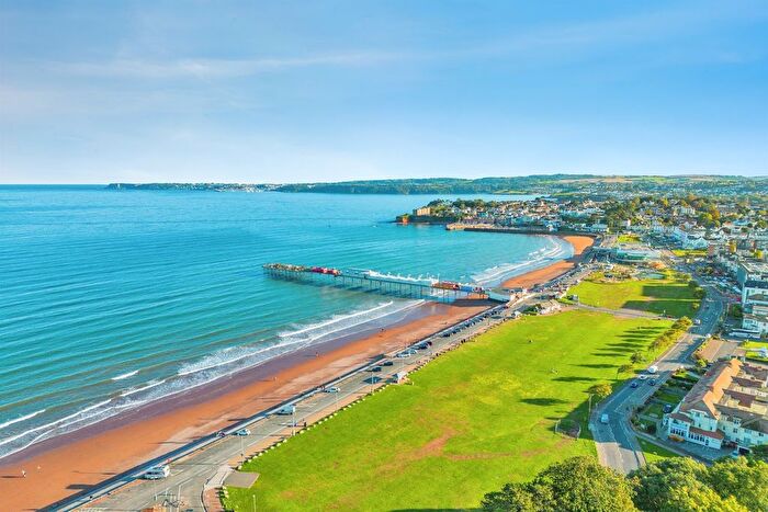 2 Bedroom Flat For Sale In Marine Drive, Paignton, TQ3
