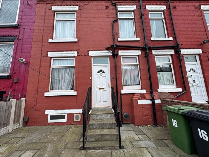 3 Bedroom Terraced House To Rent In Clifton Avenue, Leeds, West Yorkshire, LS9