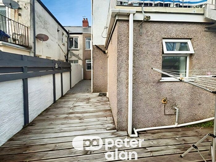 2 Bedroom Flat To Rent In Wellfield Avenue, Porthcawl, CF36