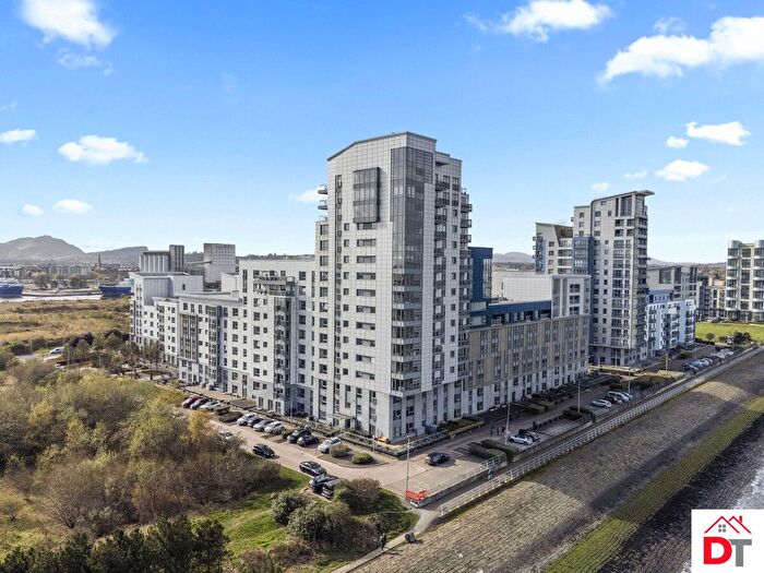 3 Bedroom Flat For Sale In Western Harbour View, Edinburgh, EH6