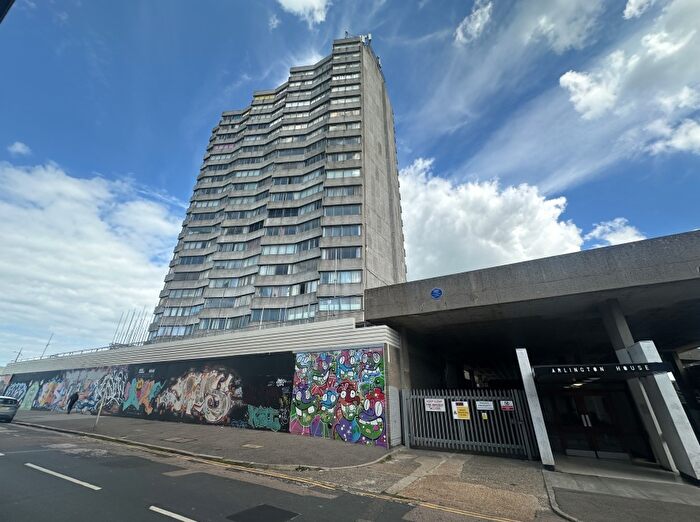3 Bedroom Flat To Rent In All Saints Avenue, Margate, CT9