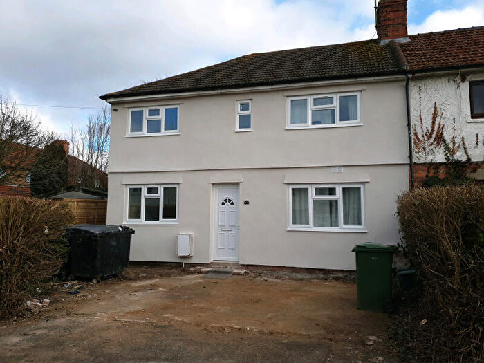 7 Bedroom Semi-Detached House To Rent In Swinburne Road, OX4