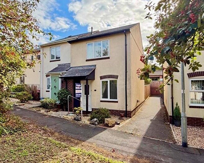 2 Bedroom End Of Terrace House For Sale In Kenbury Drive, Alphington, EX2