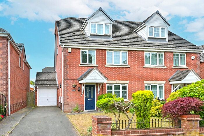 6 Bedroom Semi-Detached House For Sale In Chance Drive, Smethwick, West Midlands, B66