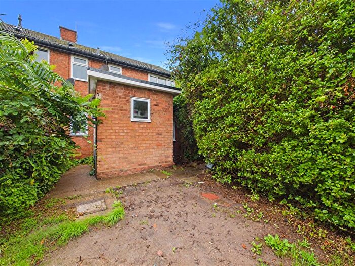 2 Bedroom Maisonette For Sale In Hill Top View, Rugeley, WS15