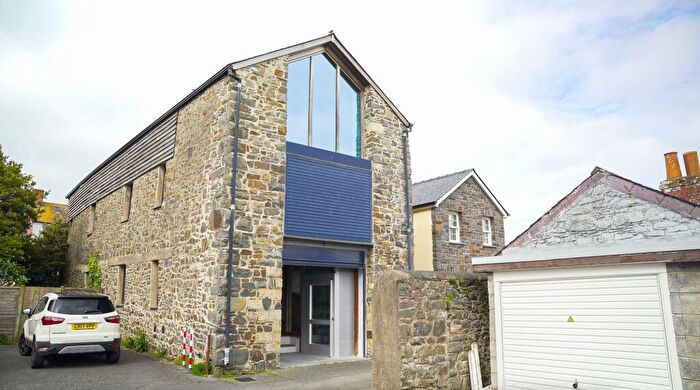 3 Bedroom Property For Sale In Storws Fawr, Drury Lane, Aberaeron, SA46