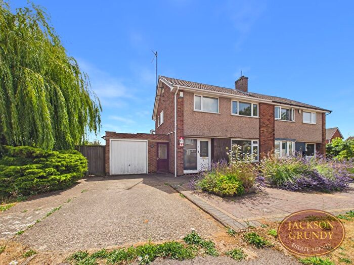 3 Bedroom Semi-Detached House For Sale In Grange Road, Little Cransley, NN14