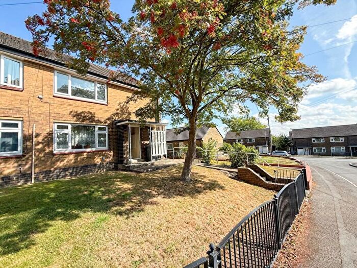 1 Bedroom Flat For Sale In North Way, Bradley, Huddersfield, HD2