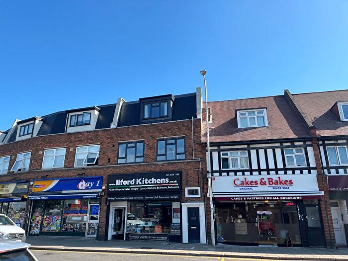 1 Bedroom Flat For Sale In Central Parade, Ley Street, Ilford, IG2
