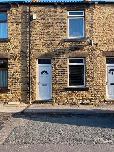 2 Bedroom House To Rent In Summer Lane, Wombwell, S73
