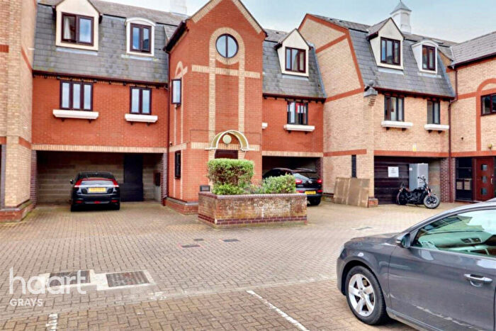 1 Bedroom Flat To Rent In Chalk Court, Jetty Walk, Grays, RM17