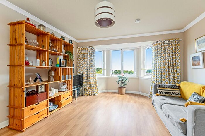 2 Bedroom Flat For Sale In / Furcheons Park, Willowbrae, Edinburgh, EH8