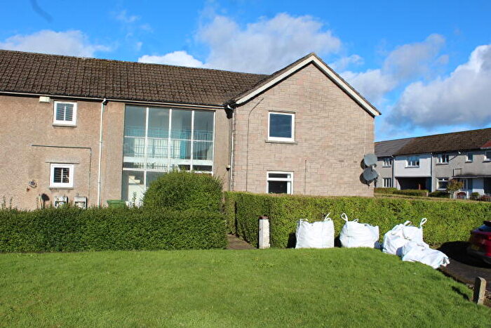 2 Bedroom Flat To Rent In Burns Drive, Kirkintilloch, Glasgow, G66