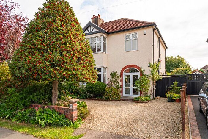 3 Bedroom Semi-Detached House For Sale In West Dene | Stoke Bishop, BS9