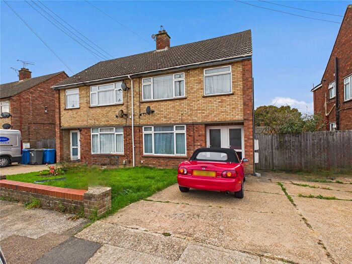 2 Bedroom Flat For Sale In Dunlin Road, Ipswich, Suffolk, IP2