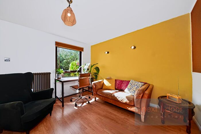 1 Bedroom Terraced House To Rent In Ardent Close, South Norwood, SE25