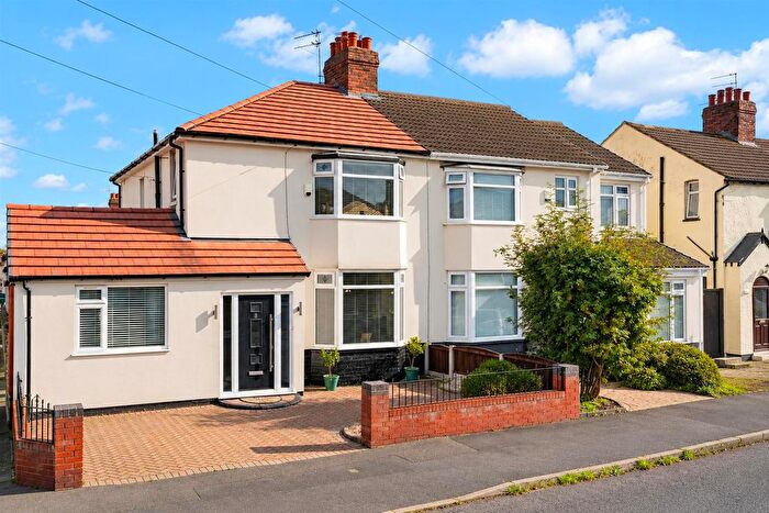 4 Bedroom Semi-Detached House For Sale In Lingfield Road, Liverpool, L14