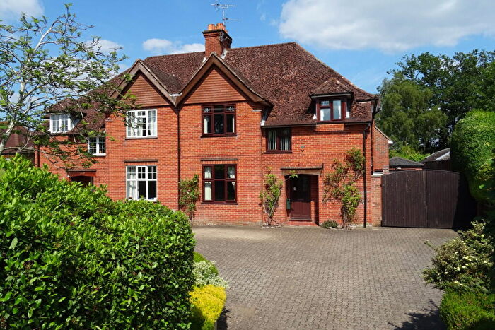 4 Bedroom Semi-Detached House For Sale In Pyle Hill, Newbury, RG14