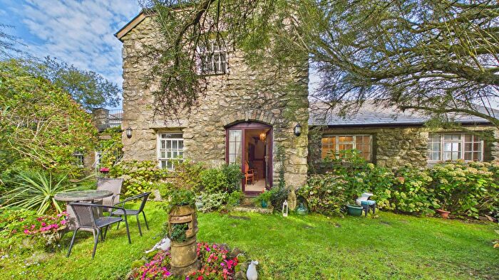 4 Bedroom Detached House For Sale In Poltreen Close, Carbis Bay, TR26