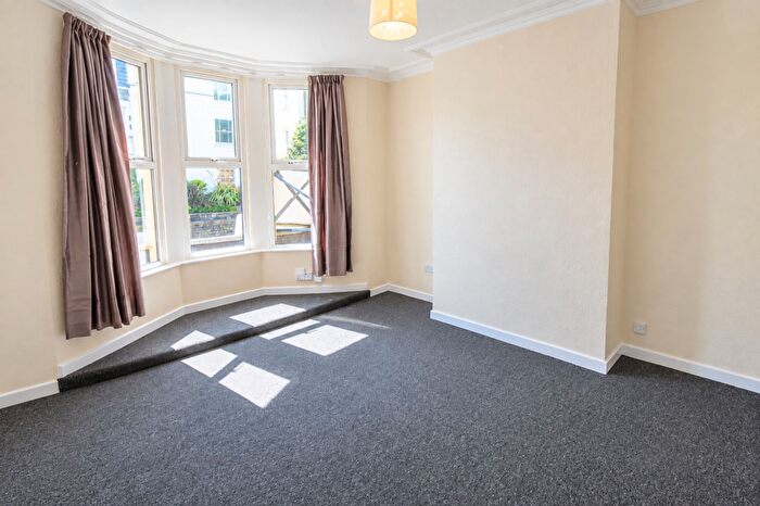 2 Bedroom Flat To Rent In Cheltenham Road, Montpellier, BS6