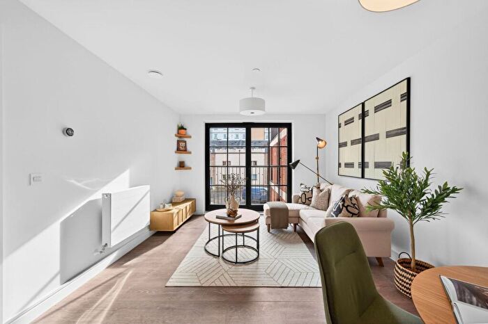 2 Bedroom Apartment For Sale In Plot - Henderson Place, Edinburgh, Midlothian, EH3