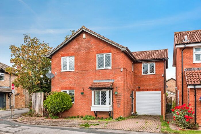 4 Bedroom Detached House For Sale In King Henry Drive, Grange Park, Swindon, SN5