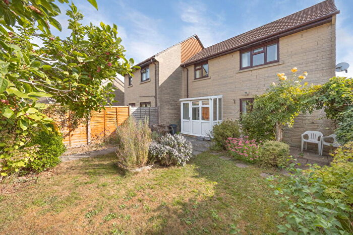 3 Bedroom Semi-Detached House For Sale In Light Close, Corsham, SN13