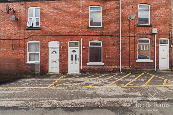 3 Bedroom Terraced House For Sale In Angel Yard, Chesterfield, Derbyshire, S40