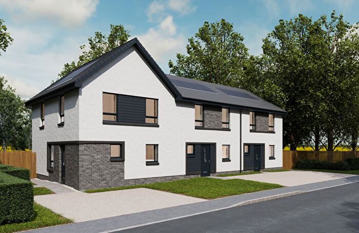 3 Bedroom End Of Terrace House For Sale In Weavers Lane, Cairneyhill, KY12