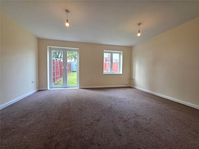3 Bedroom Semi-Detached House To Rent In Beechdale Road, Nottingham, NG8