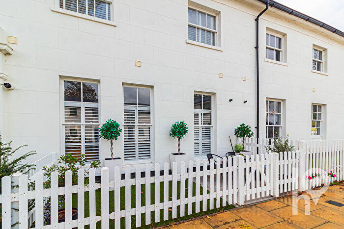 2 Bedroom Flat For Sale In Sheppey Court, Halfway, ME12