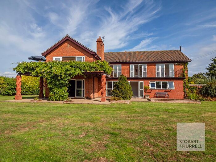 5 Bedroom Detached House For Sale In Willow House, Ouse Lane, Hickling, Norfolk, NR12