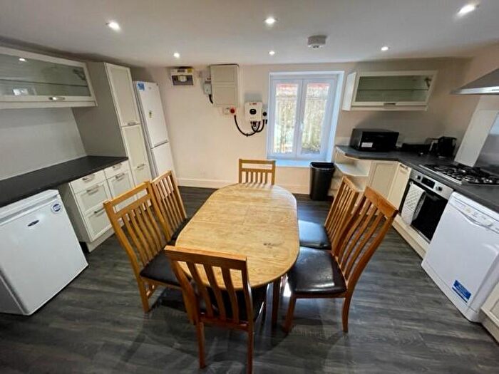 6 Bedroom Terraced House To Rent In St James Terrace, Exeter - Rent Includes All Bills, EX4