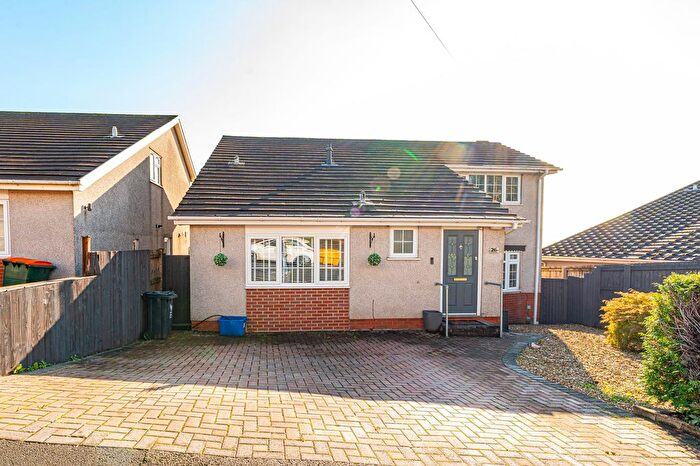 5 Bedroom Detached House For Sale In Cotswold Way, Newport, NP19