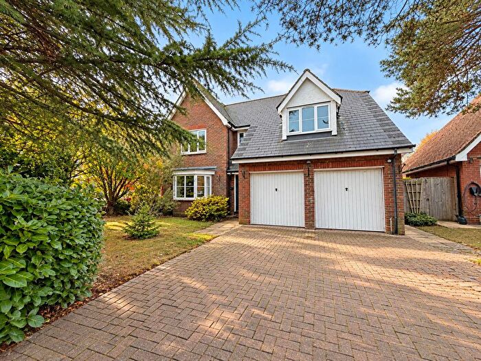 4 Bedroom Detached House For Sale In Wood Way, Great Notley, Braintree, CM77