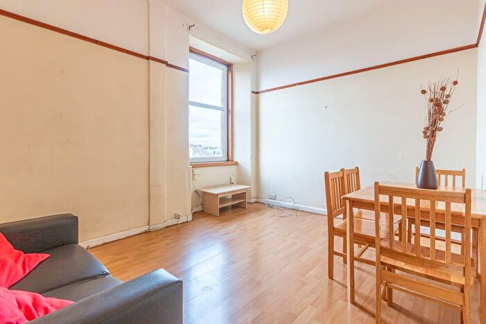 1 Bedroom Flat To Rent In Lt Broughton Road, Edinburgh, EH7